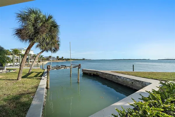 $2,999,999 | 1905 Mississippi Avenue, Englewood, FL 34224