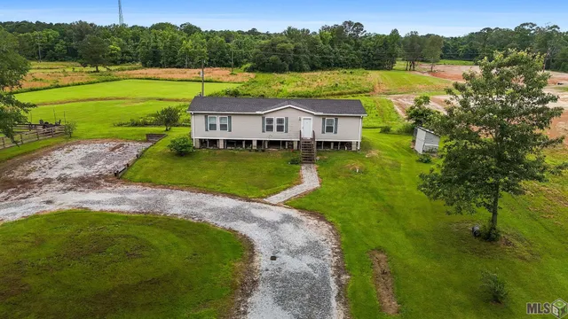 $235,000 | 23611 Riley Road, Pride, LA 70770