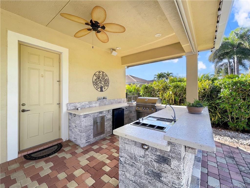 443 Southwest Lost River Road Stuart, FL 34997 - Photo 15 of 34 Outdoor kitchen