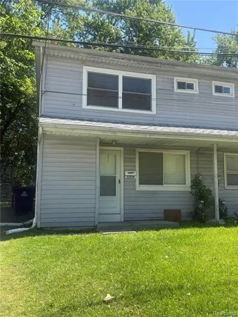 $1,050 | 33514 Berville Court, Westland, MI 48186