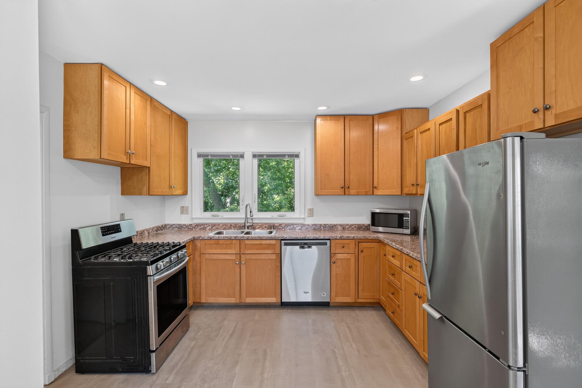 4320 Culver Road Golden Valley, MN 55422 - Photo 5 of 38