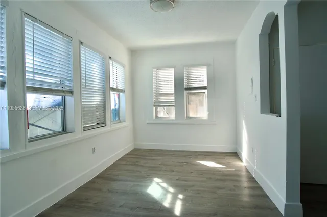 $1,600 | 501 Southwest 6th Court, Unit 101, Miami, FL 33130