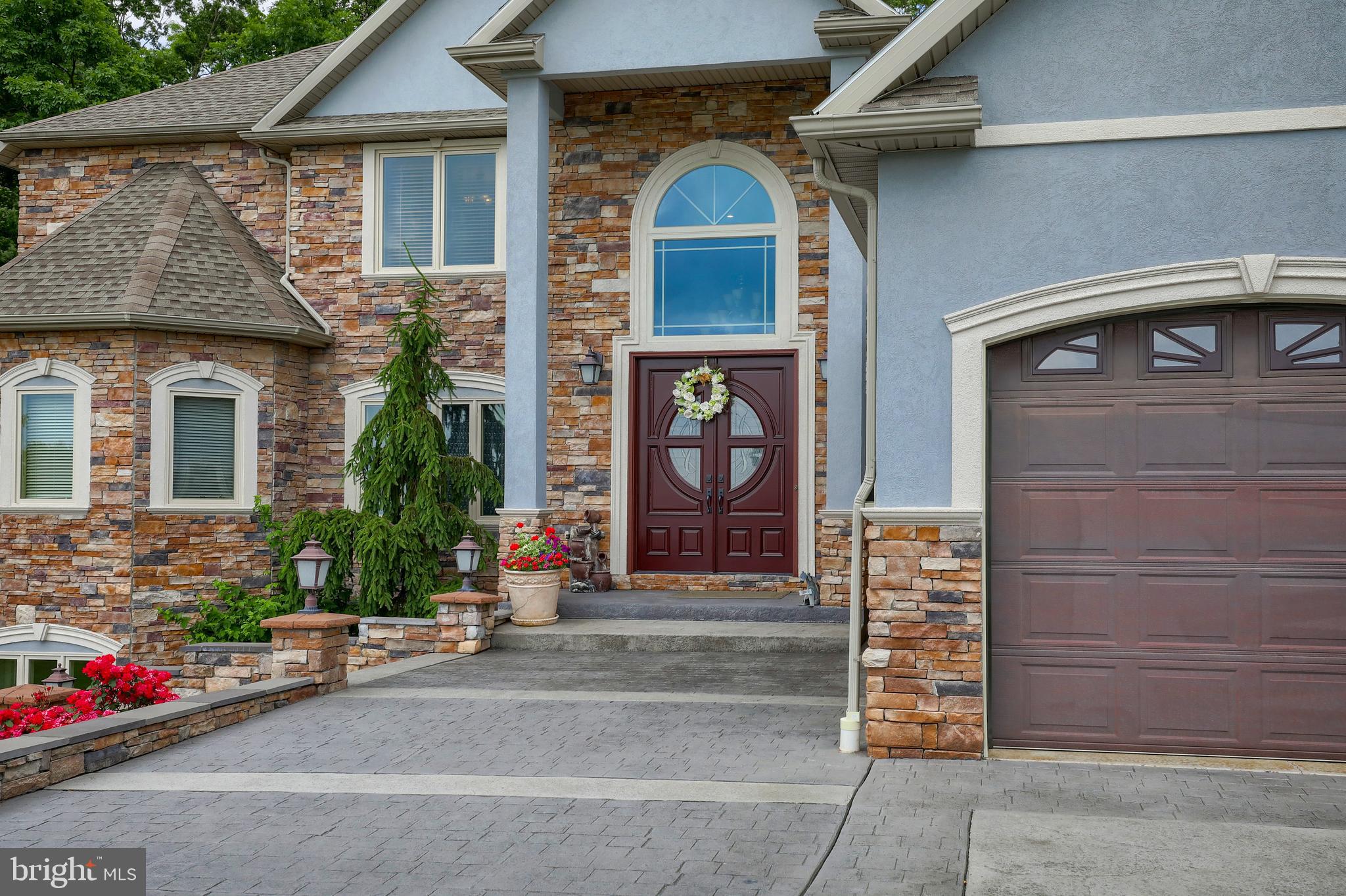 70 Horseshoe Trail Road Denver, PA 17517 - Photo 12 of 128 Front Entrance to Main Level