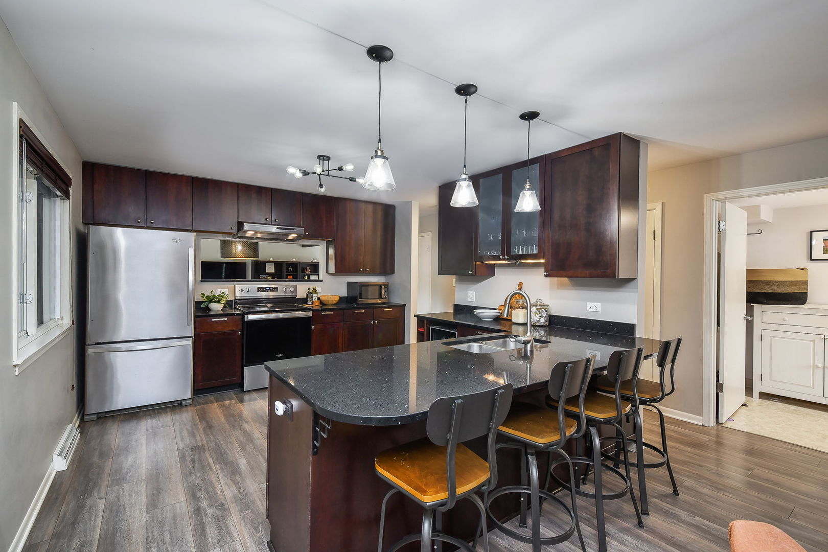 1925 Coach Drive Naperville, IL 60565 - Photo 13 of 41