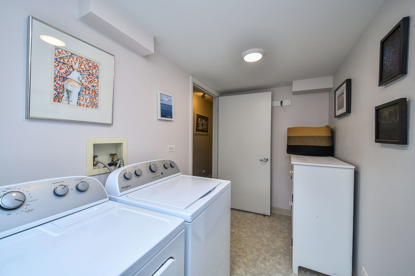 1925 Coach Drive Naperville, IL 60565 - Photo 15 of 41