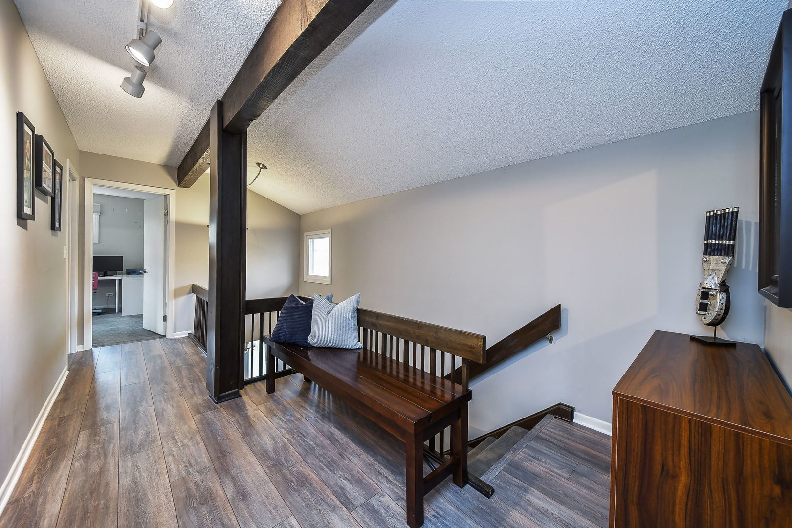 1925 Coach Drive Naperville, IL 60565 - Photo 20 of 41