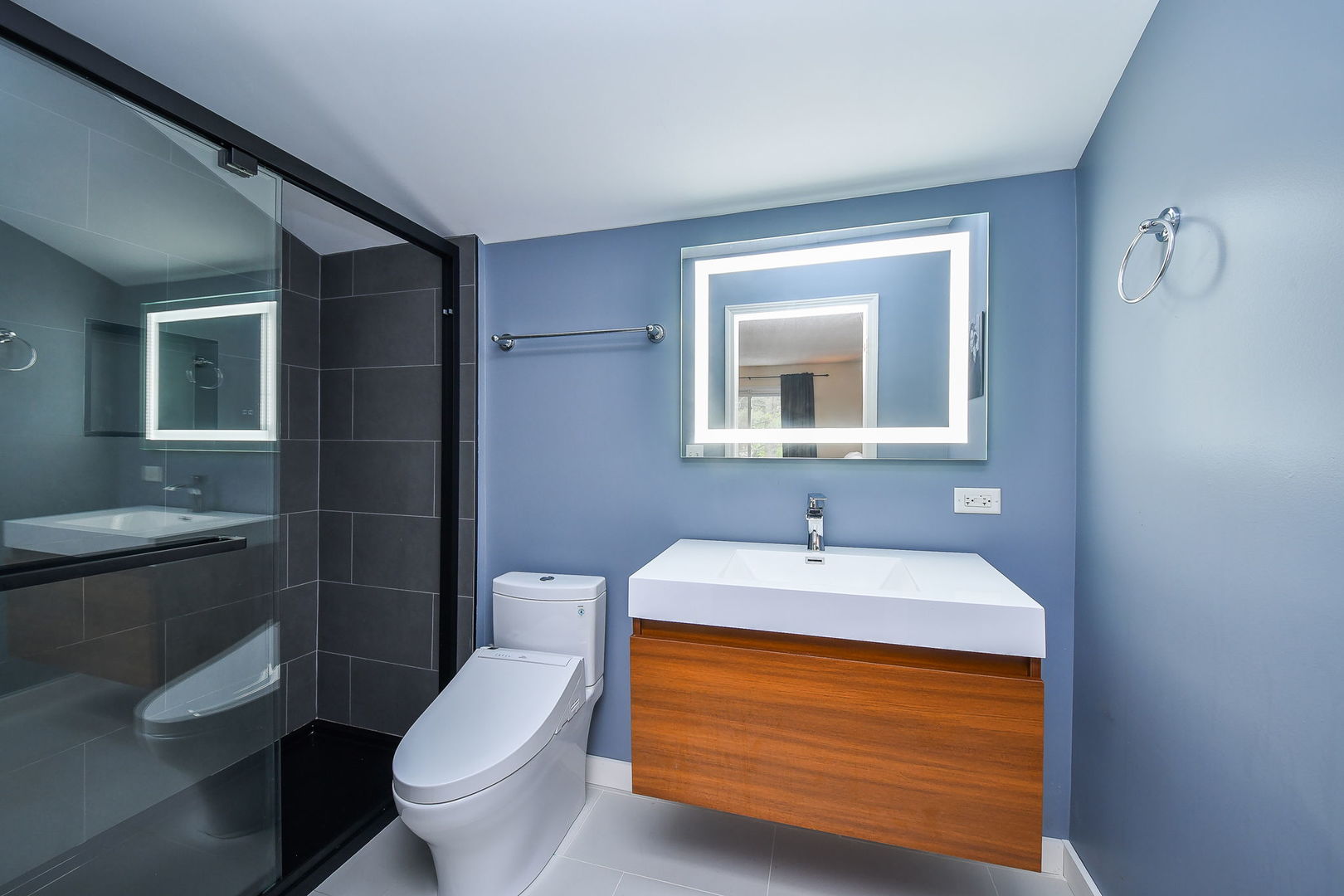 1925 Coach Drive Naperville, IL 60565 - Photo 22 of 41