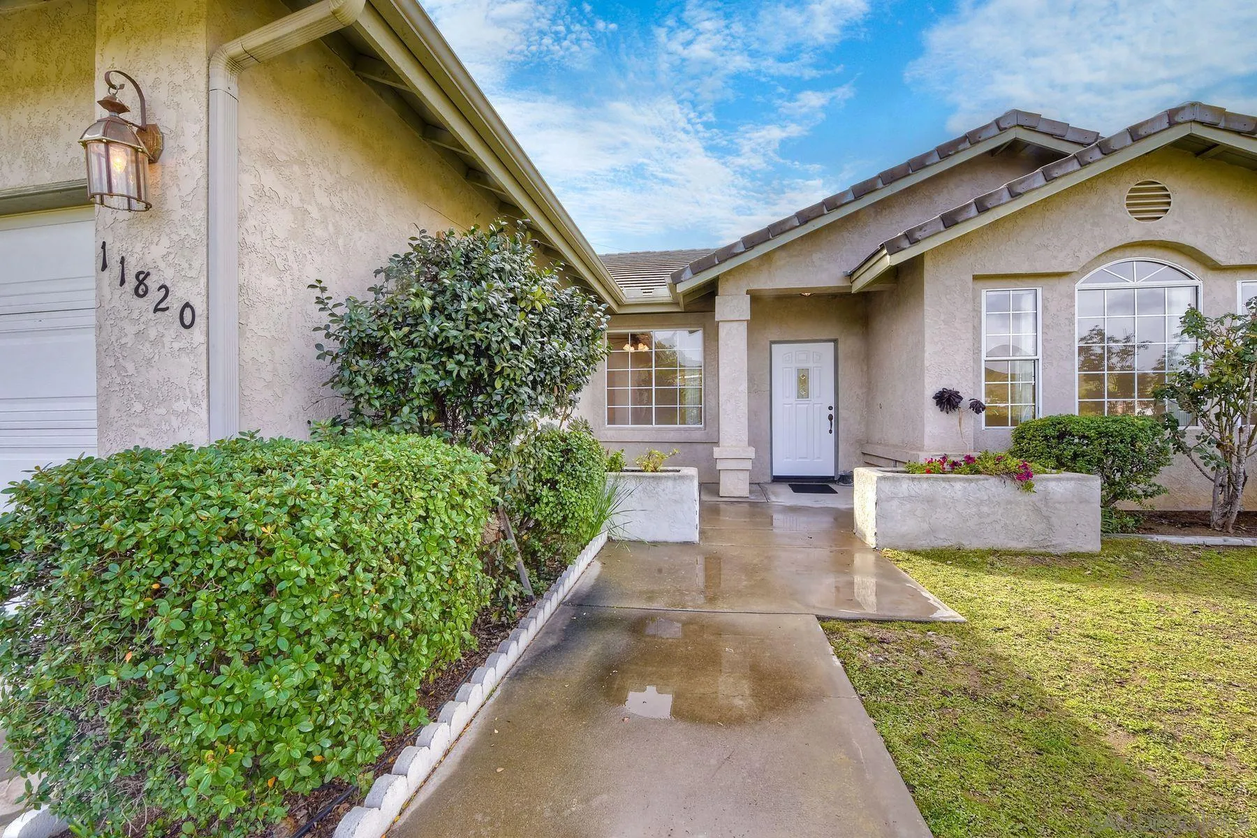 11820 Gay Rio Lane Lakeside, CA 92040 - Photo 2 of 34 Gallery Image 2