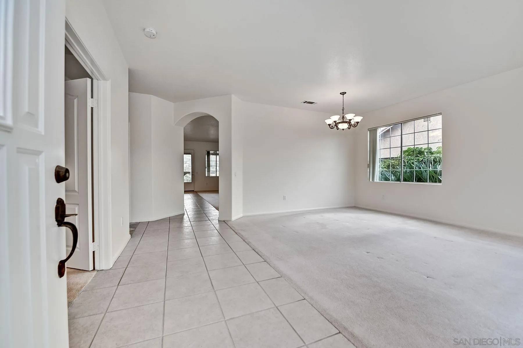 11820 Gay Rio Lane Lakeside, CA 92040 - Photo 6 of 34 Gallery Image 6
