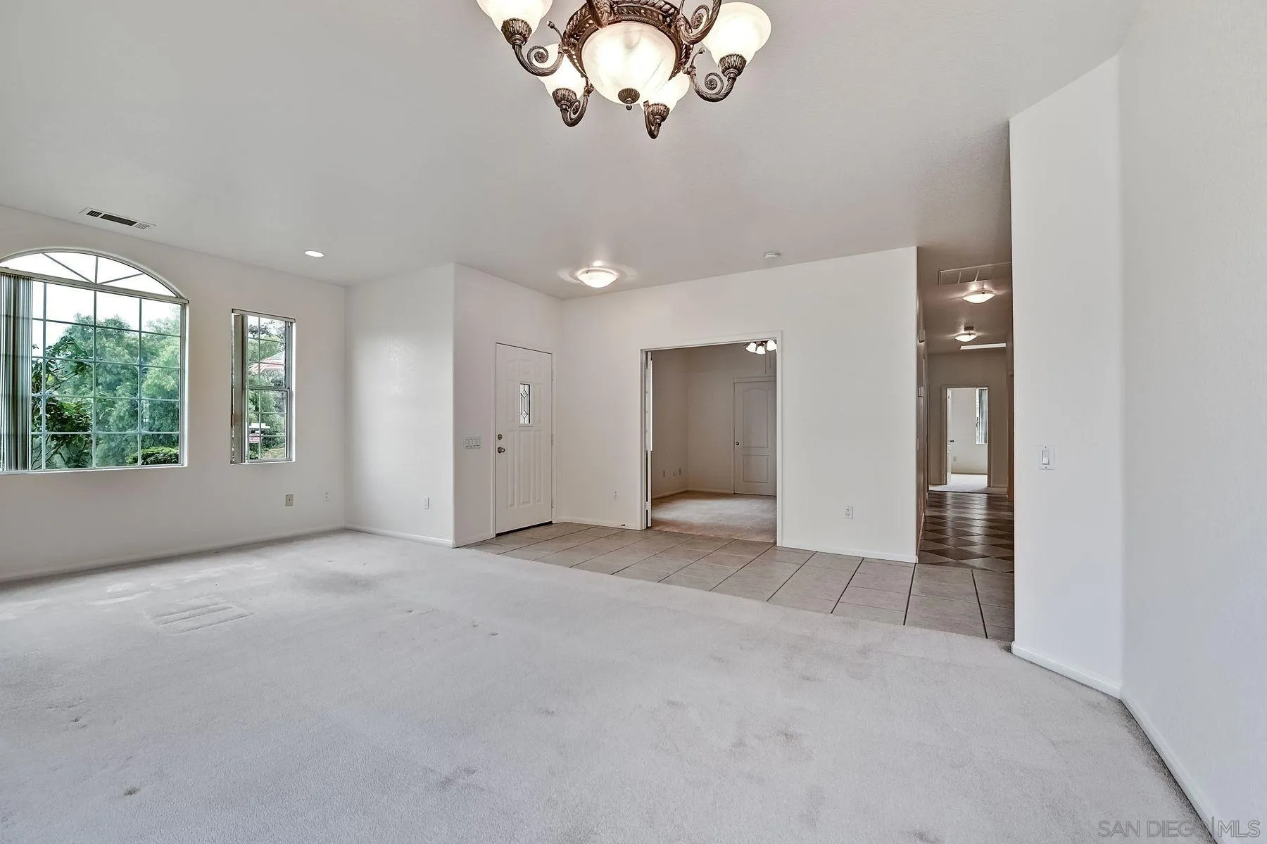 11820 Gay Rio Lane Lakeside, CA 92040 - Photo 8 of 34 Gallery Image 8