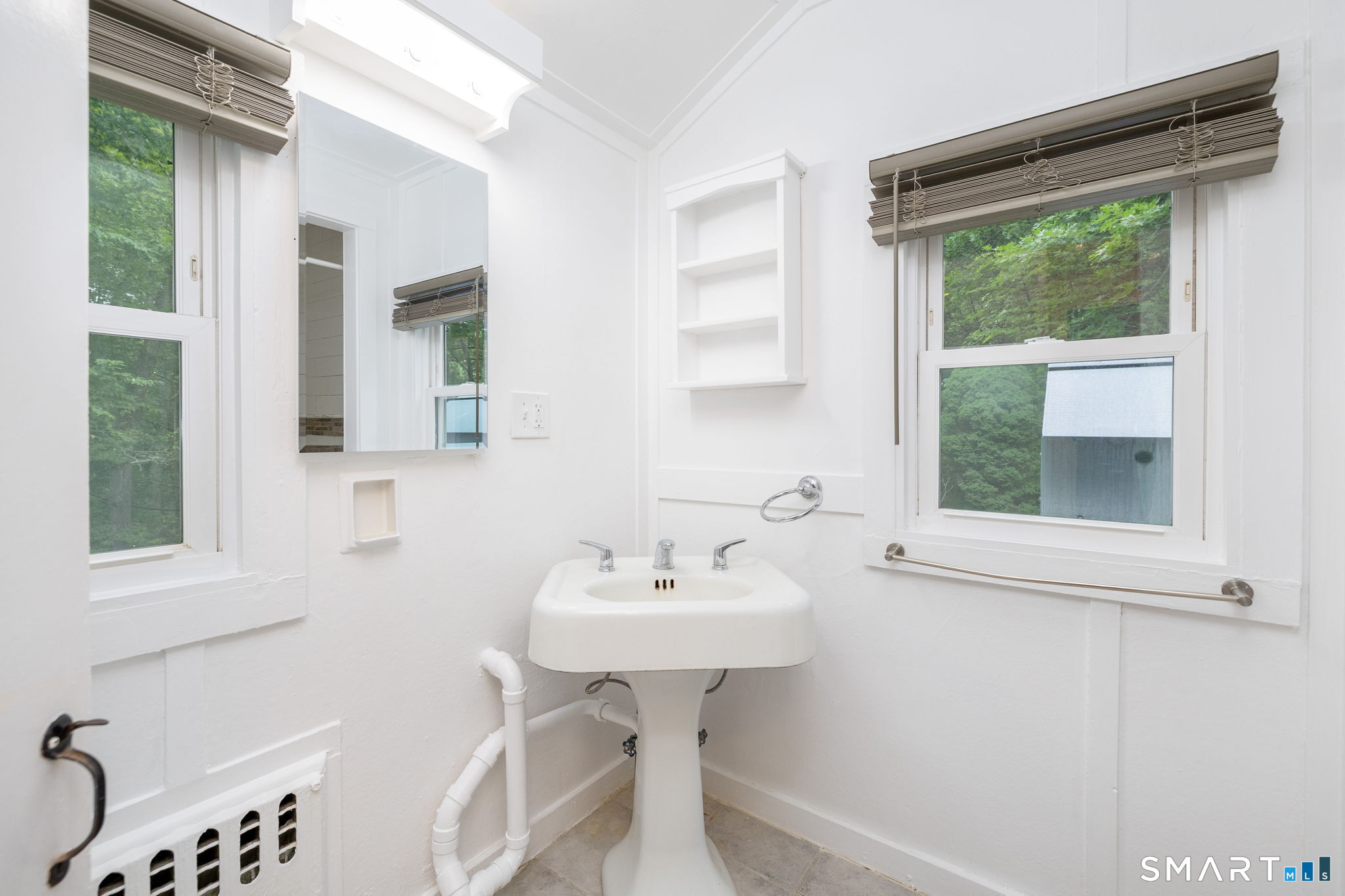 400 Thomaston Road Watertown, CT 06795 - Photo 22 of 25