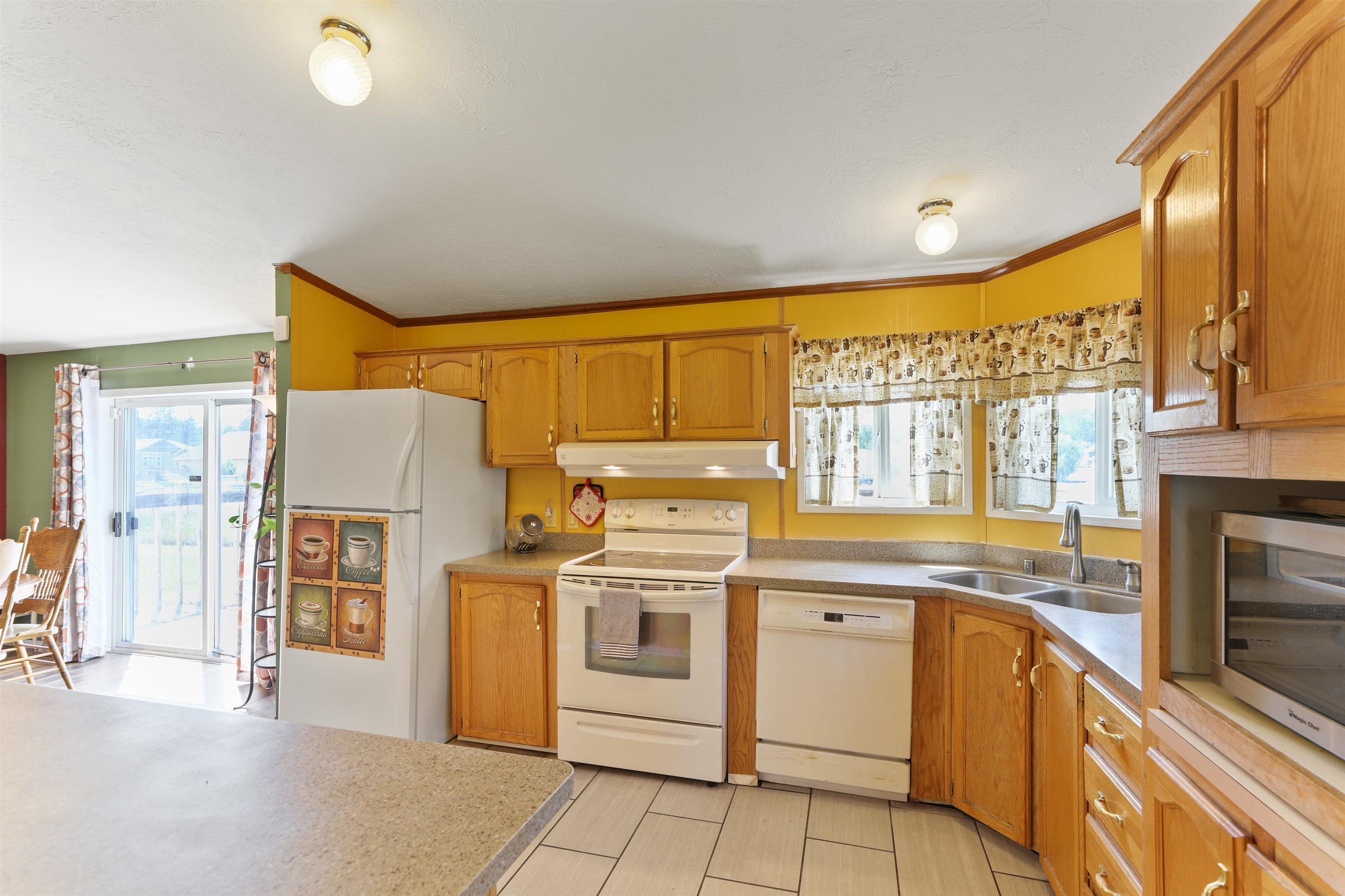 504 South Carnahan Road Spokane Valley, WA 99212 - Photo 10 of 25 Gallery Image 10