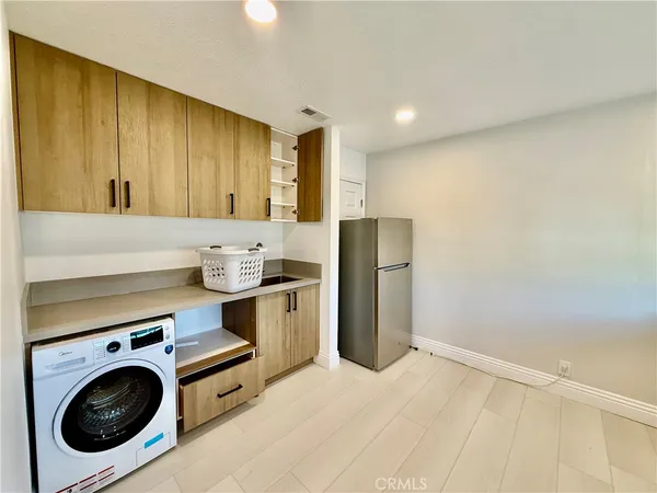 $2,200 | 4082 Blackfin Avenue, Irvine, CA 92620