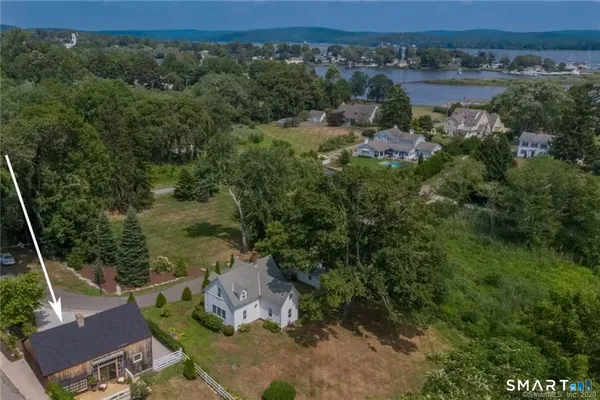 $750,000 | 1 Benson Lane, Essex, CT 06426