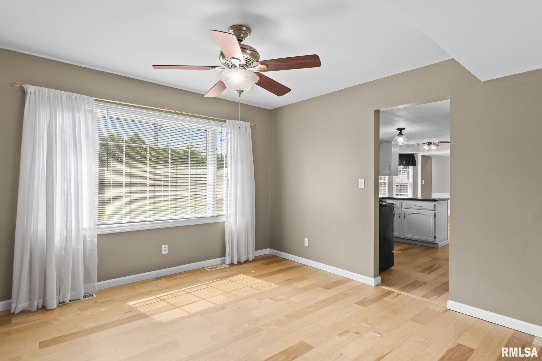 2601 Interlacken Road Springfield, IL 62704 - Photo 8 of 46