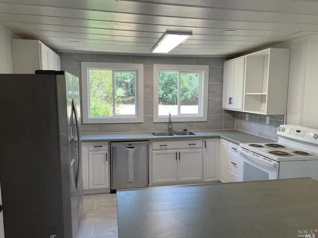 $2,200 | 5773 Melita Road, Santa Rosa, CA 95409