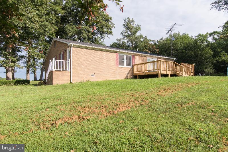 2648 Kabletown Road Charles Town, WV 25414 - Photo 4 of 48 Gallery Image 4