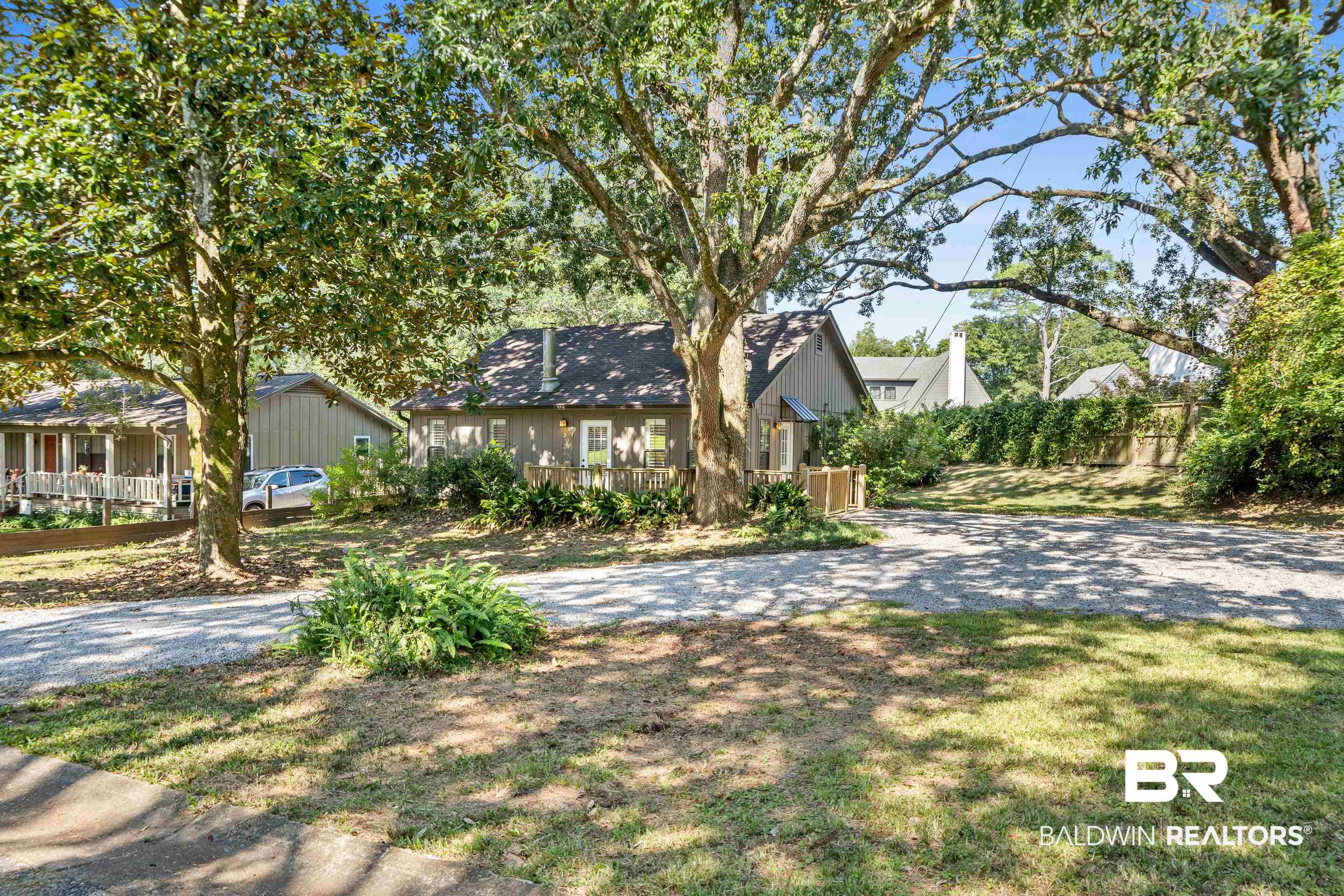 306 Liberty Street Fairhope, AL 36532 - Photo 2 of 32 Featuring a circular driveway.