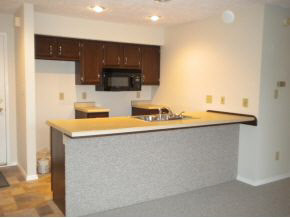 1348 South College Mall Road, Unit H4 Bloomington, IN 47401 - Photo 5 of 7 Gallery Image 5