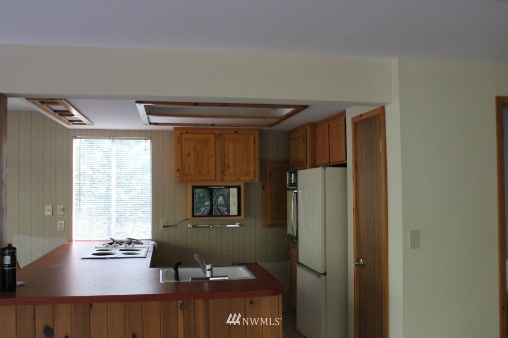 492 Payne Road Quilcene, WA 98376 - Photo 4 of 23 Gallery Image 4