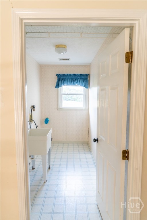1963 Rehoboth Road Bowman, GA 30624 - Photo 49 of 64 Laundry/utility room