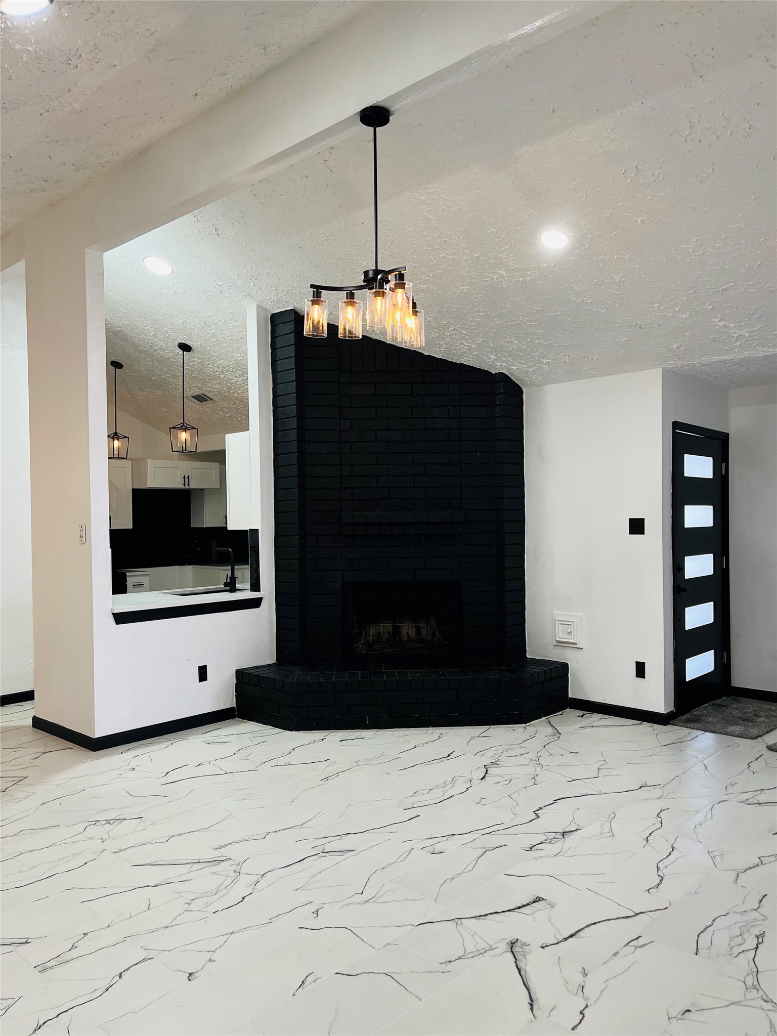 30 Crestbriar Court Baytown, TX 77521 - Photo 3 of 15