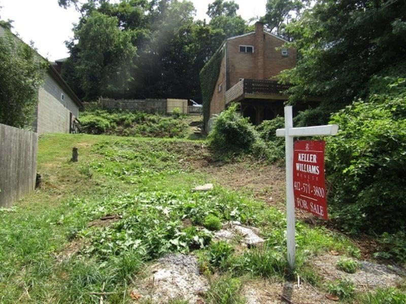 7231 Baker Street Pittsburgh, PA 15206 - Photo 1 of 4 a view of a back yard