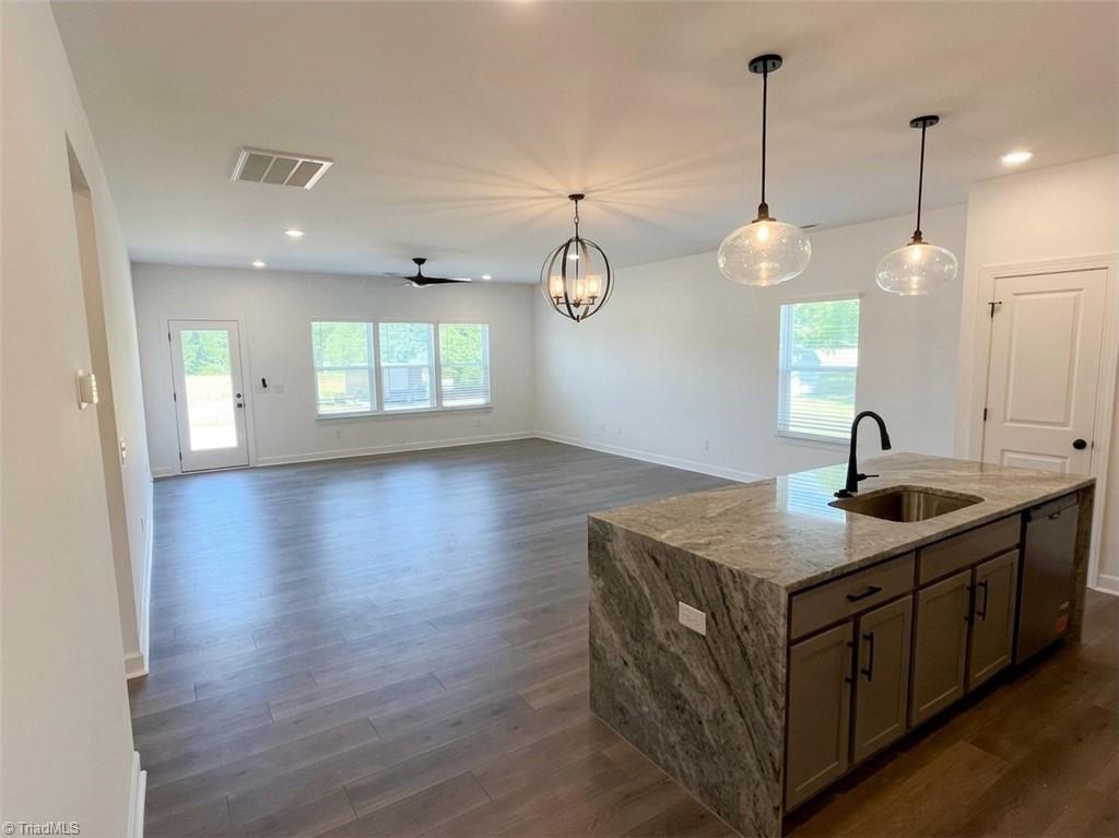 5166 Paramount Road, Unit 1061 Pfafftown, NC 27040 - Photo 12 of 20 Gallery Image 12