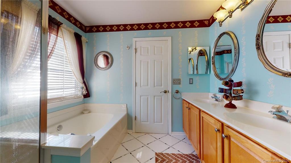 3602 Cole Mill Road Charlotte, NC 28270 - Photo 32 of 39