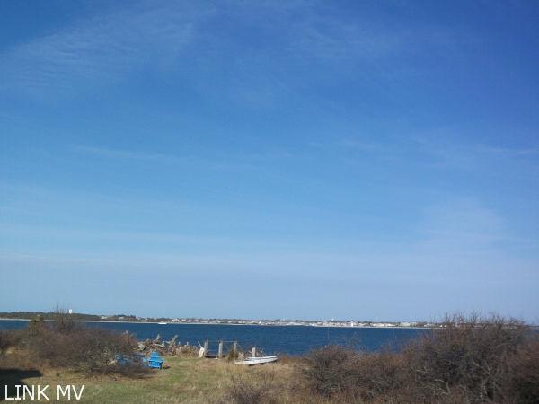 54 North Neck Road Edgartown, MA 02539 - Photo 3 of 11 http://d1qzqeyxiitrap.cloudfront.net/photos/17477/600/d66e6031.jpg