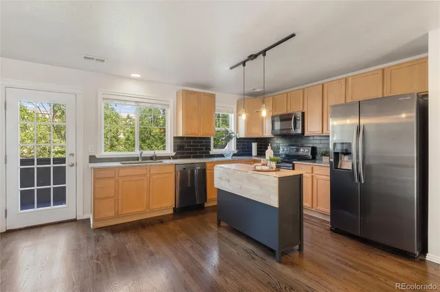 $2,295 | Undisclosed Address, Commerce City, CO 80640