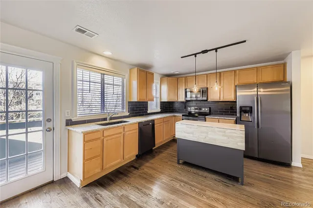 $2,295 | 10773 Belle Creek Boulevard, Commerce City, CO 80640