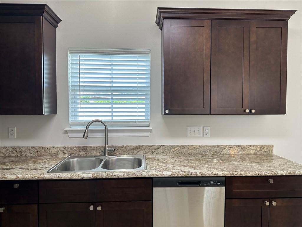 2425 Carol Sue Avenue Gretna, LA 70056 - Photo 9 of 24