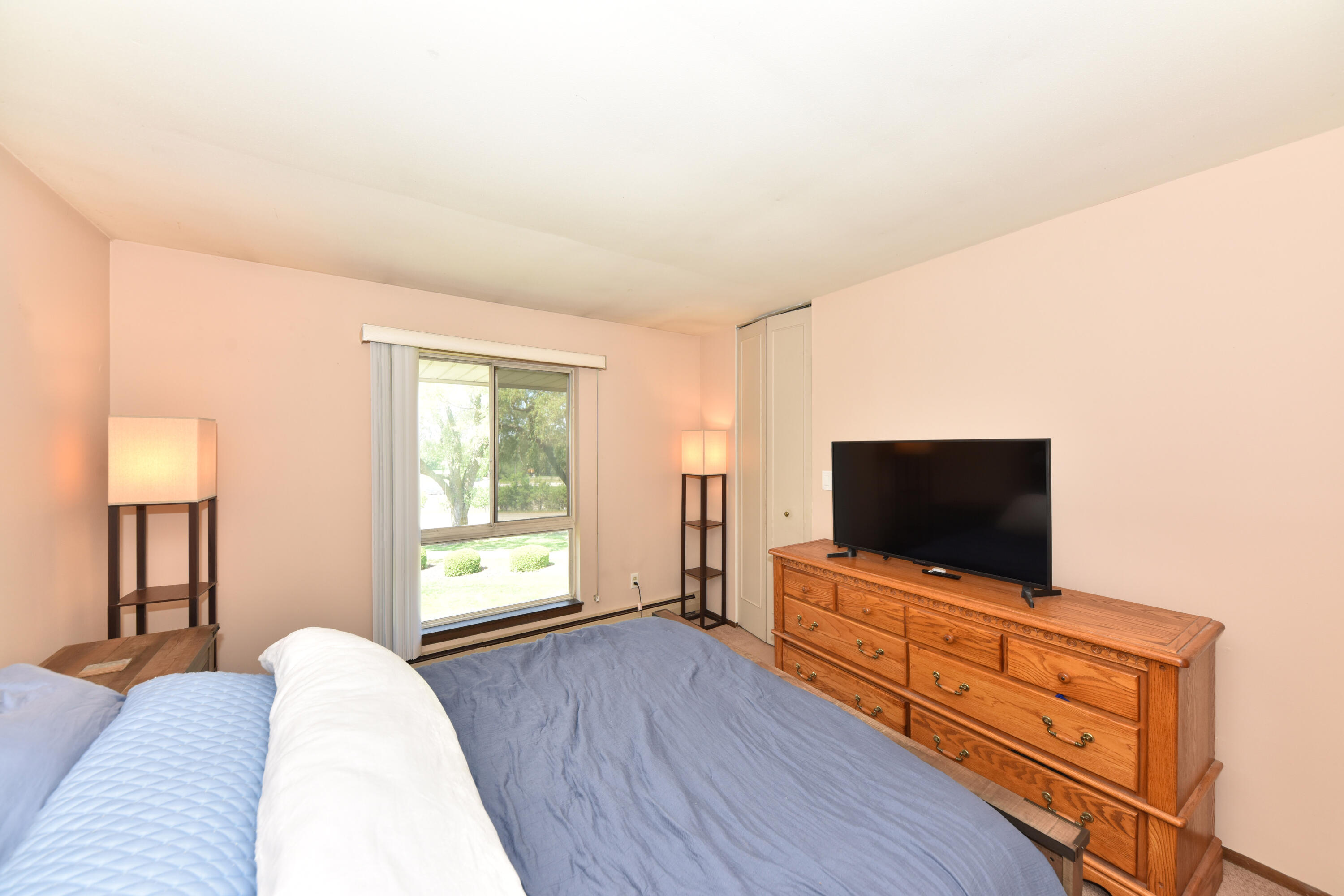 11907 West Appleton Avenue, Unit 20 Milwaukee, WI 53225 - Photo 13 of 44 Nice Big Window