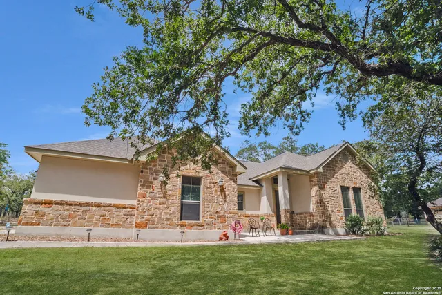 front view of house with a yard