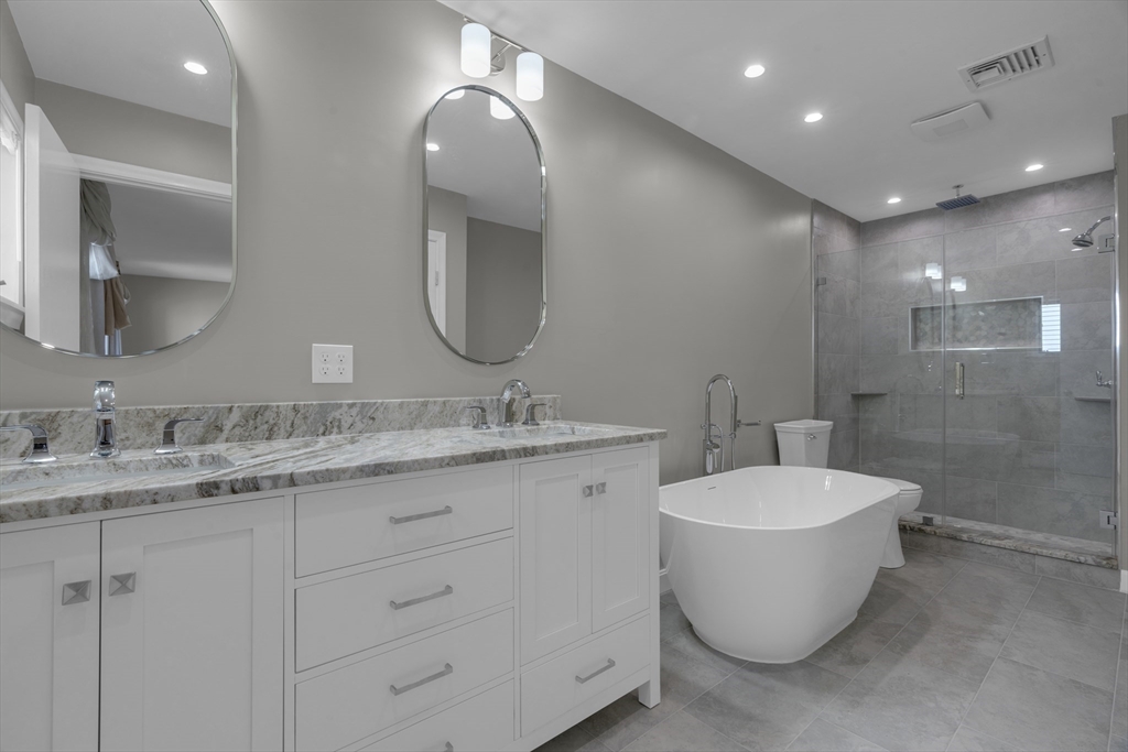 52 Rayburn Road Belmont, MA 02478 - Photo 1 of 18