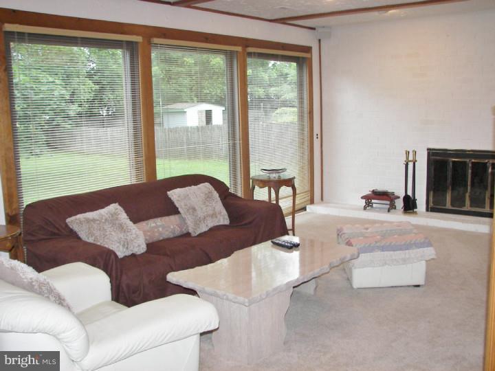 96 Tulip Road Southampton, PA 18966 - Photo 7 of 25