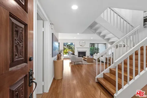 $1,900,000 | 2628 Claray Drive, Los Angeles, CA 90077