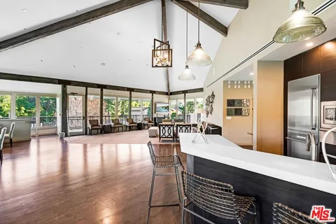 $1,900,000 | 2628 Claray Drive, Los Angeles, CA 90077