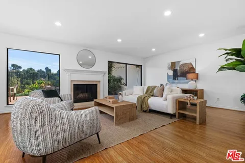 $1,900,000 | 2628 Claray Drive, Los Angeles, CA 90077