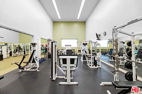 $1,900,000 | 2628 Claray Drive, Los Angeles, CA 90077