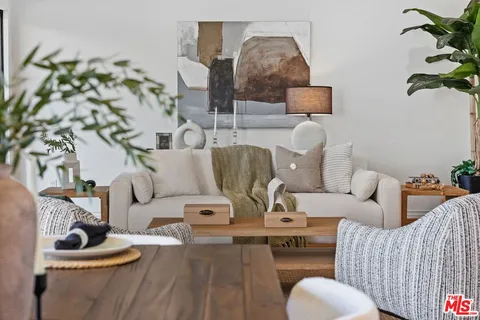 $1,900,000 | 2628 Claray Drive, Los Angeles, CA 90077