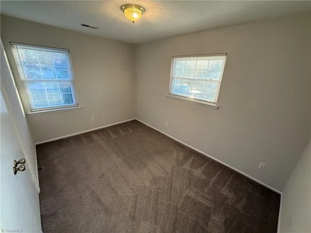 $1,395 | 2725 Laguna Avenue, Winston-Salem, NC 27103