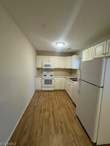 $1,395 | 2725 Laguna Avenue, Winston-Salem, NC 27103