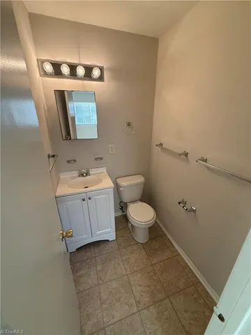 $1,395 | 2725 Laguna Avenue, Winston-Salem, NC 27103