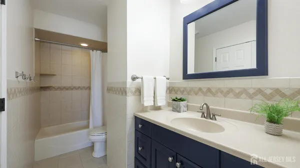 $4,750 | 70 Connor Avenue, Metuchen, NJ 08840