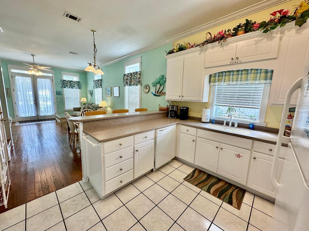 20512 Front Beach Road Panama City Beach, FL 32413 - Photo 14 of 33 20512 Kitchen LR