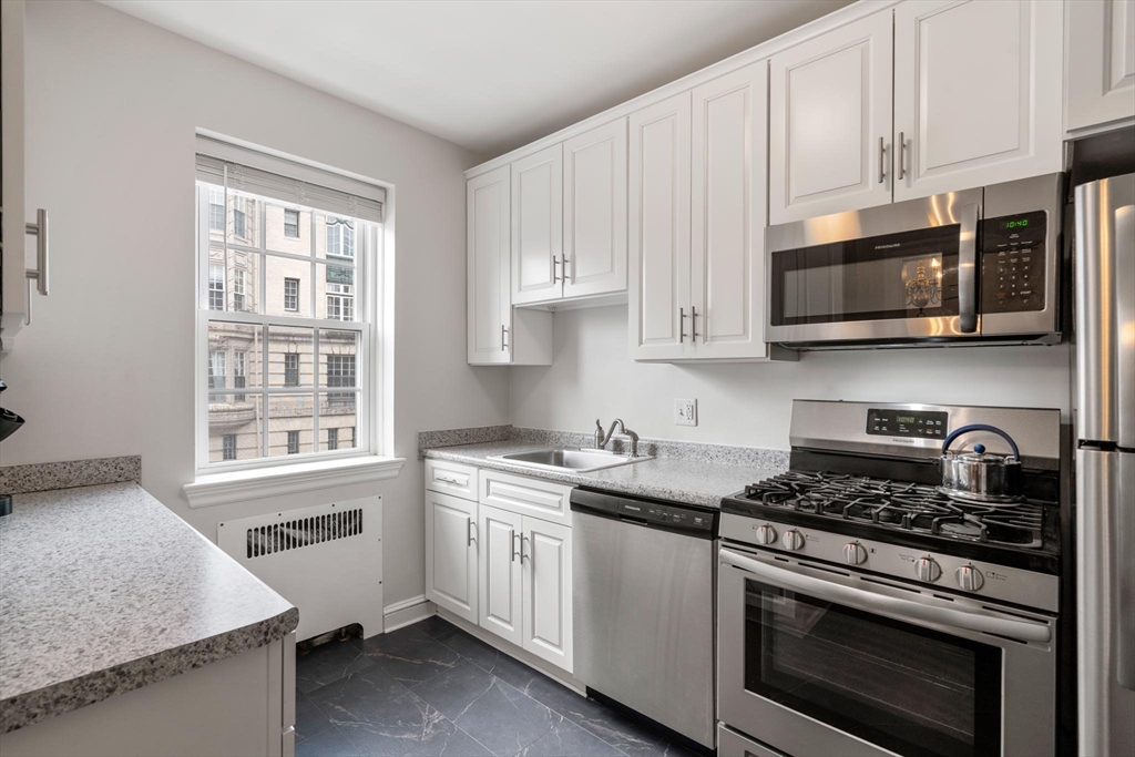 1500 Beacon Street, Unit 4 Brookline, MA 02446 - Photo 4 of 10