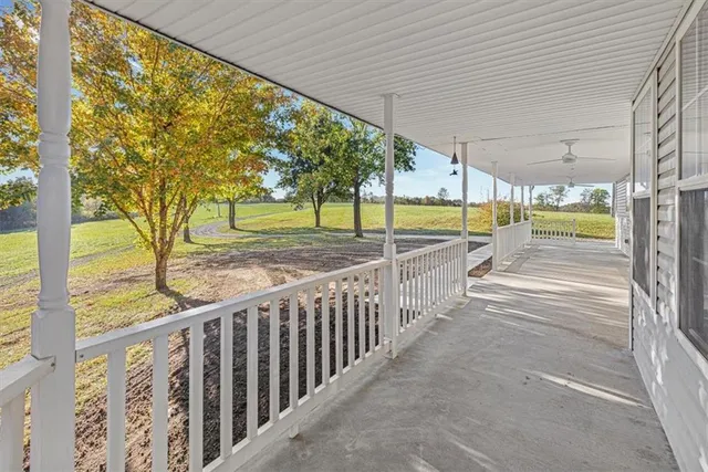 $750,000 | 5650 Southeast W Highway, Lathrop, MO 64465