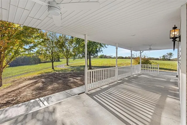 $750,000 | 5650 Southeast W Highway, Lathrop, MO 64465